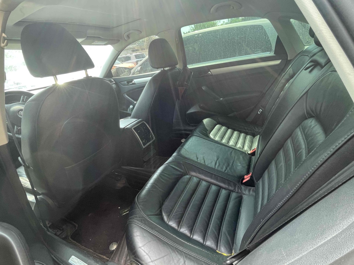 大眾 帕薩特  2015款 1.8TSI DSG尊榮版圖片