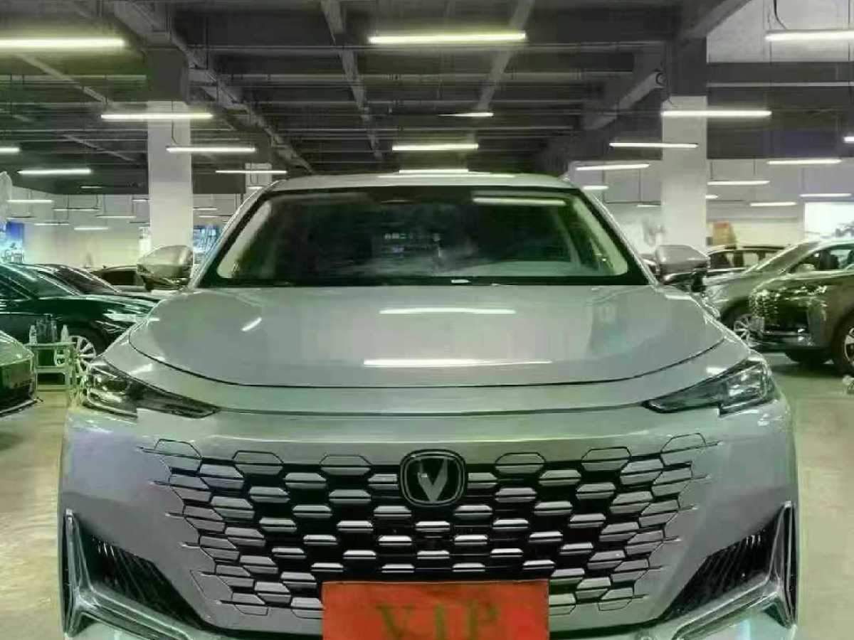 長(zhǎng)安 長(zhǎng)安UNI-K  2021款 2.0T 尊貴型圖片