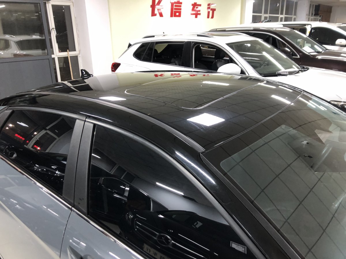 現(xiàn)代 伊蘭特  2022款 1.5L CVT LUX尊貴版圖片