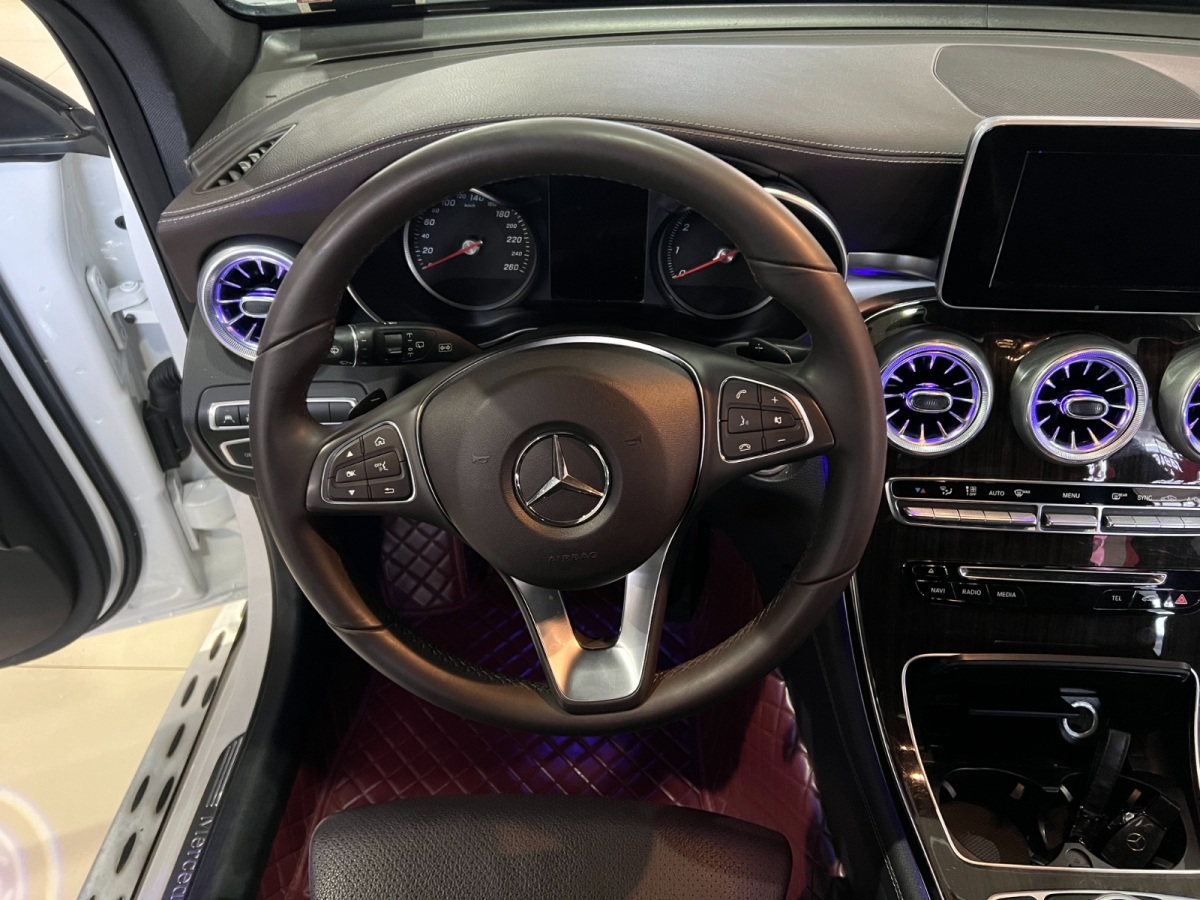 奔馳 奔馳GLC  2017款 GLC 260 4MATIC 動感型圖片