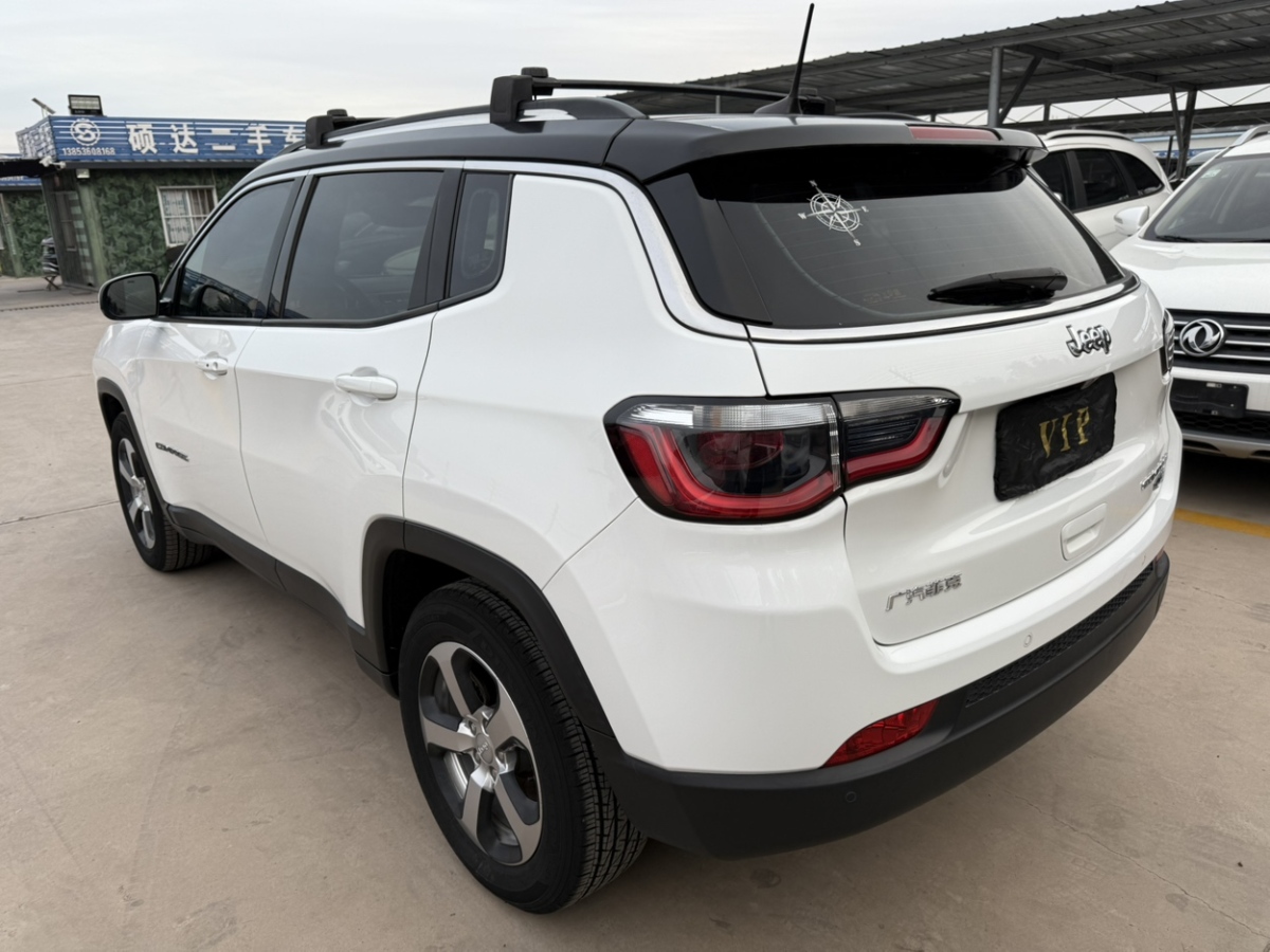 Jeep 指南者  2019款  200T 自動(dòng)典尚版圖片