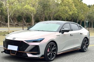 長(zhǎng)安UNI-V 長(zhǎng)安 1.5T 尊貴運(yùn)動(dòng)型