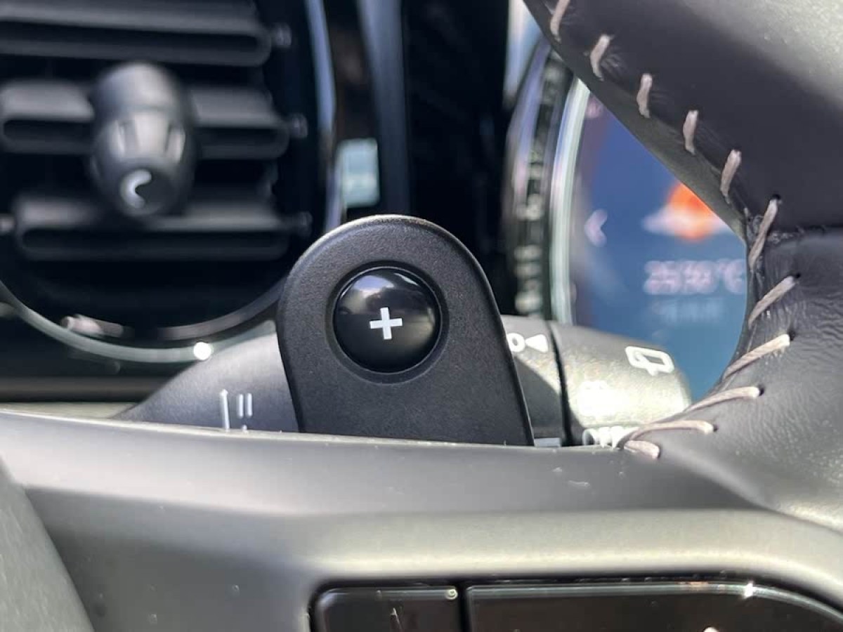 MINI MINI  2022款 改款 2.0T COOPER S 經(jīng)典派圖片