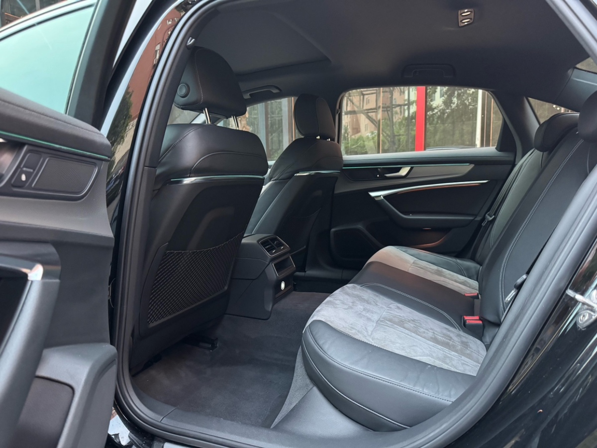 奧迪 奧迪A6L  2022款 40 TFSI 豪華動感型圖片