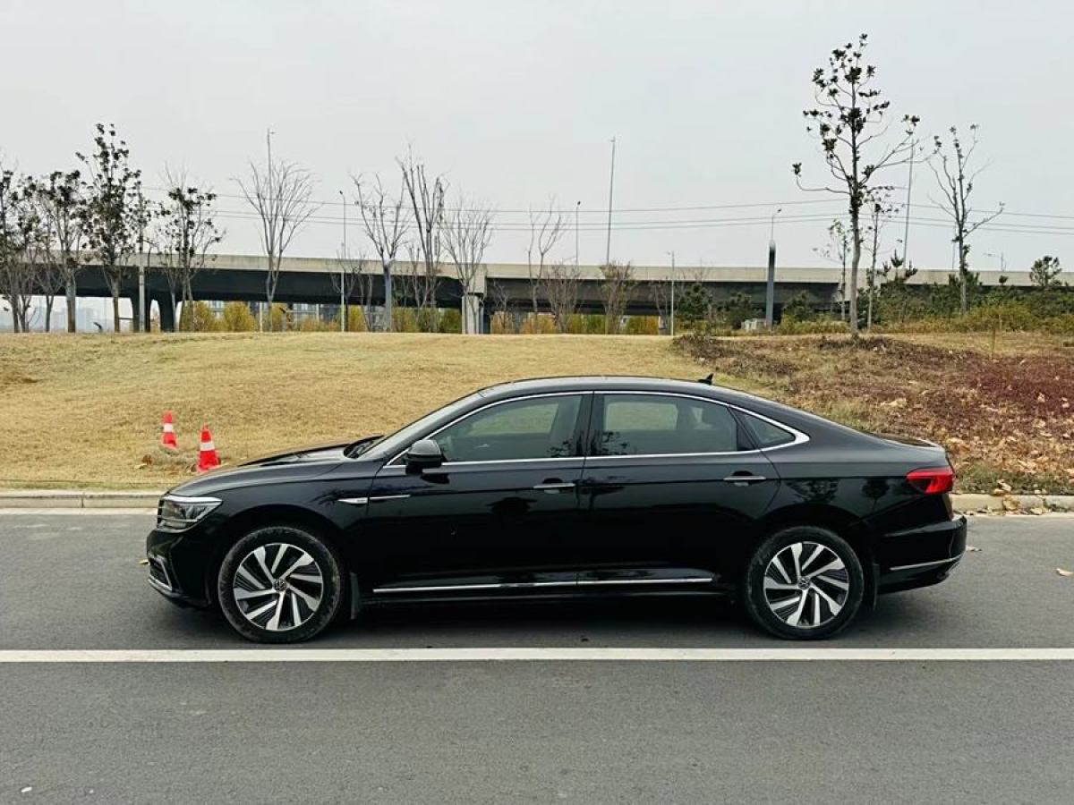 大眾 帕薩特新能源  2023款 430PHEV 混動(dòng)豪華版圖片