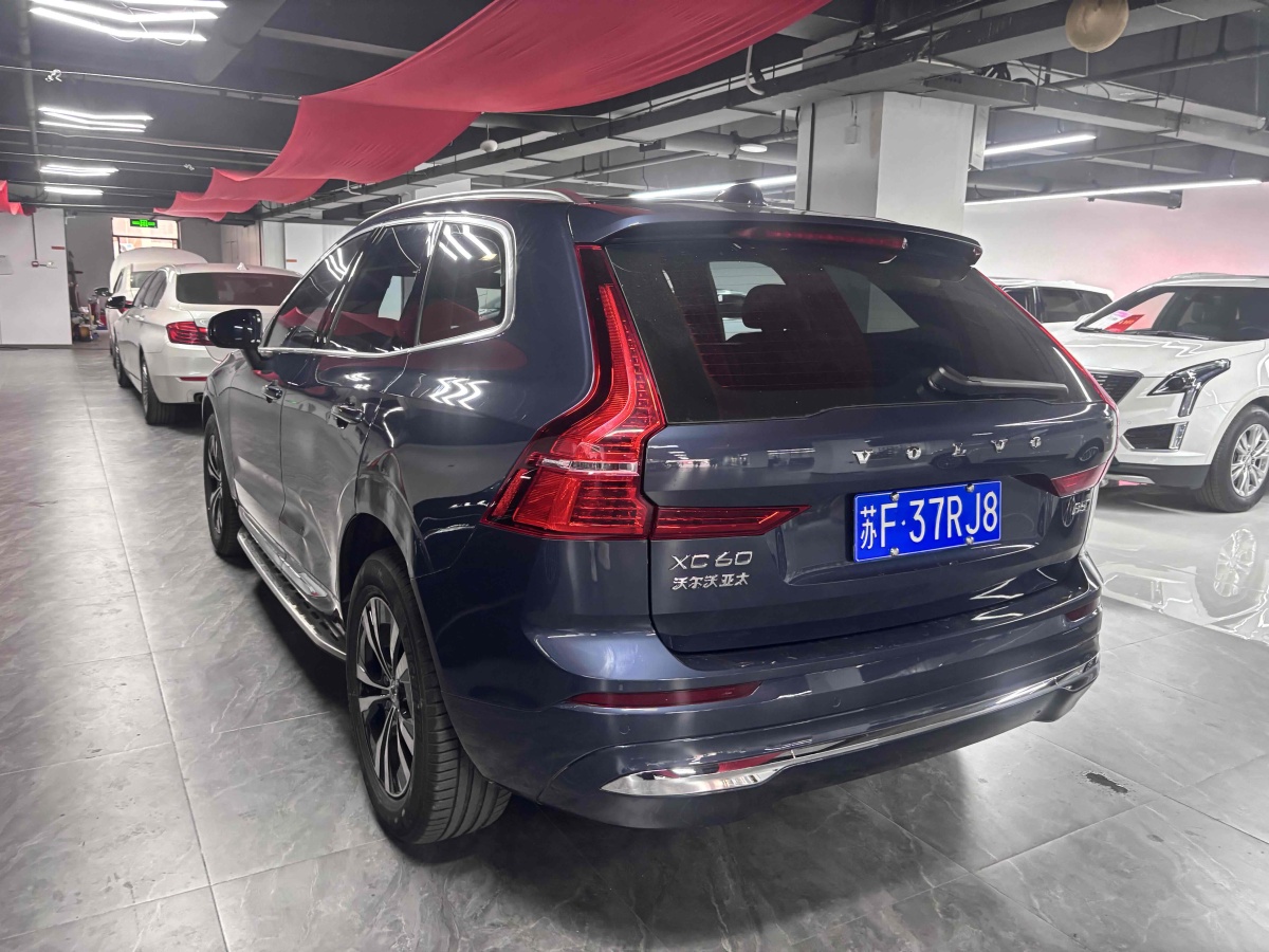 沃爾沃 XC60  2023款 B5 四驅(qū)智逸豪華版圖片