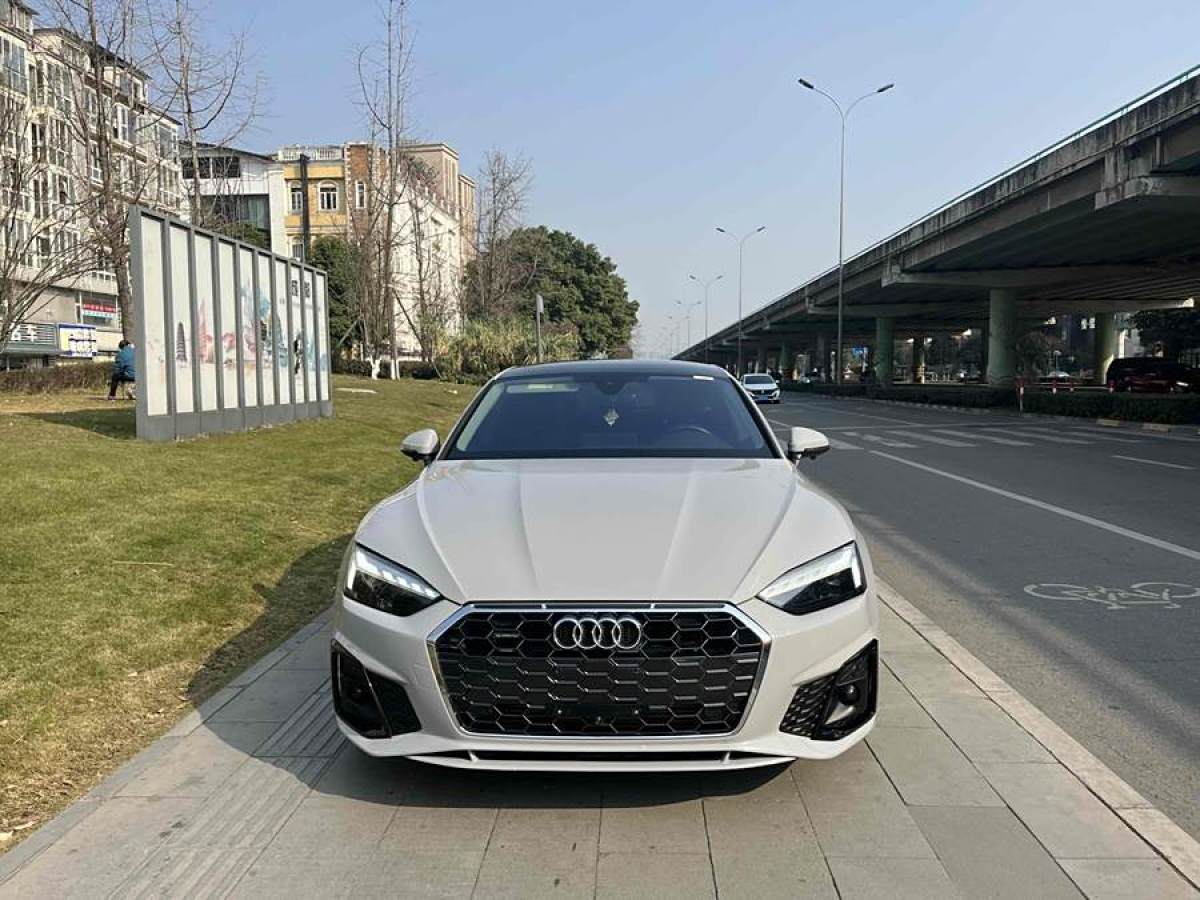 奧迪 奧迪A5  2024款 Sportback 40 TFSI quattro 豪華動感型圖片