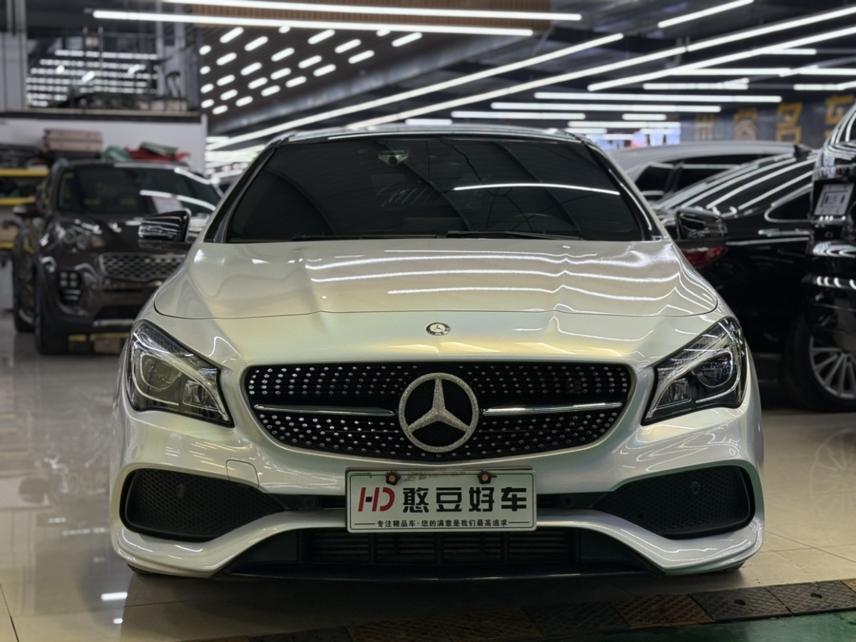 2017年01月奔馳 奔馳CLA級  2017款 改款 CLA 220 4MATIC