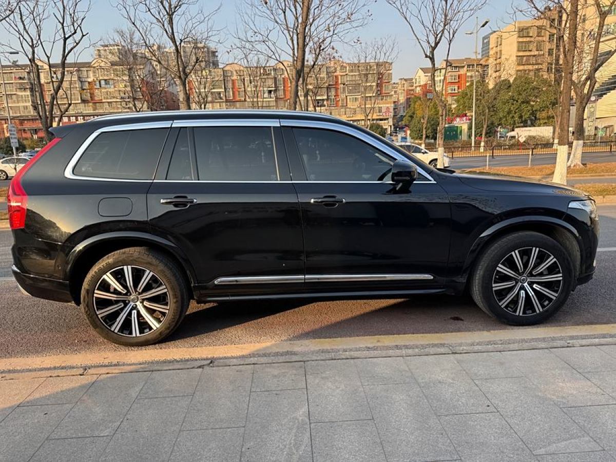 沃爾沃 XC90新能源  2021款 E驅(qū)混動 T8 智尊豪華版 7座圖片