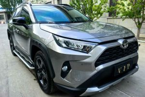 RAV4榮放 豐田 2.0L CVT兩驅(qū)尊貴版