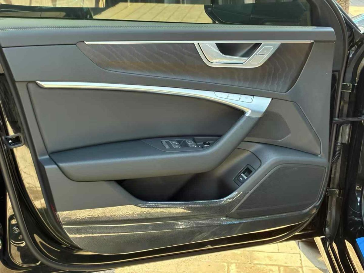 奧迪 奧迪A6L  2025款 40 TFSI 豪華動感型圖片