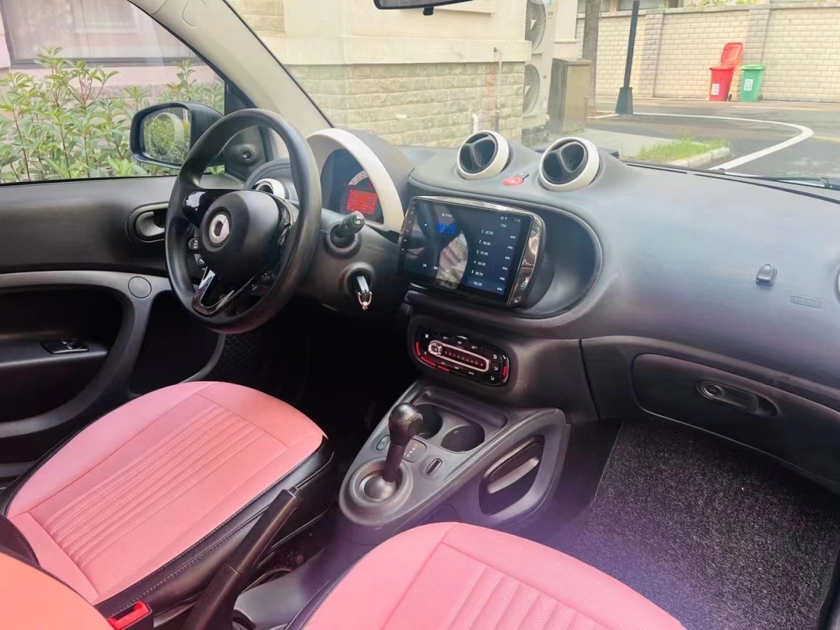 smart fortwo  2015款 1.0L 52千瓦硬頂激情版圖片