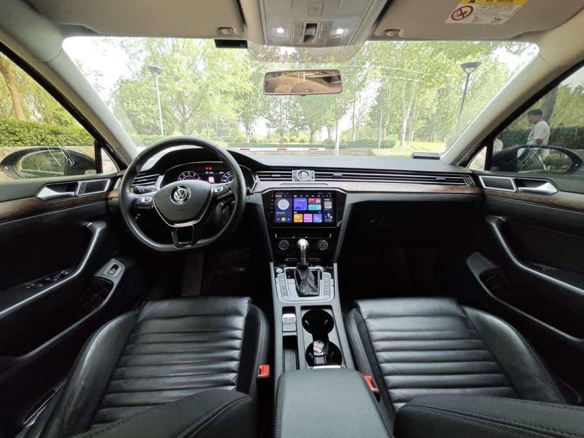 大眾 邁騰  2019款  330TSI DSG 領(lǐng)先型 國VI圖片