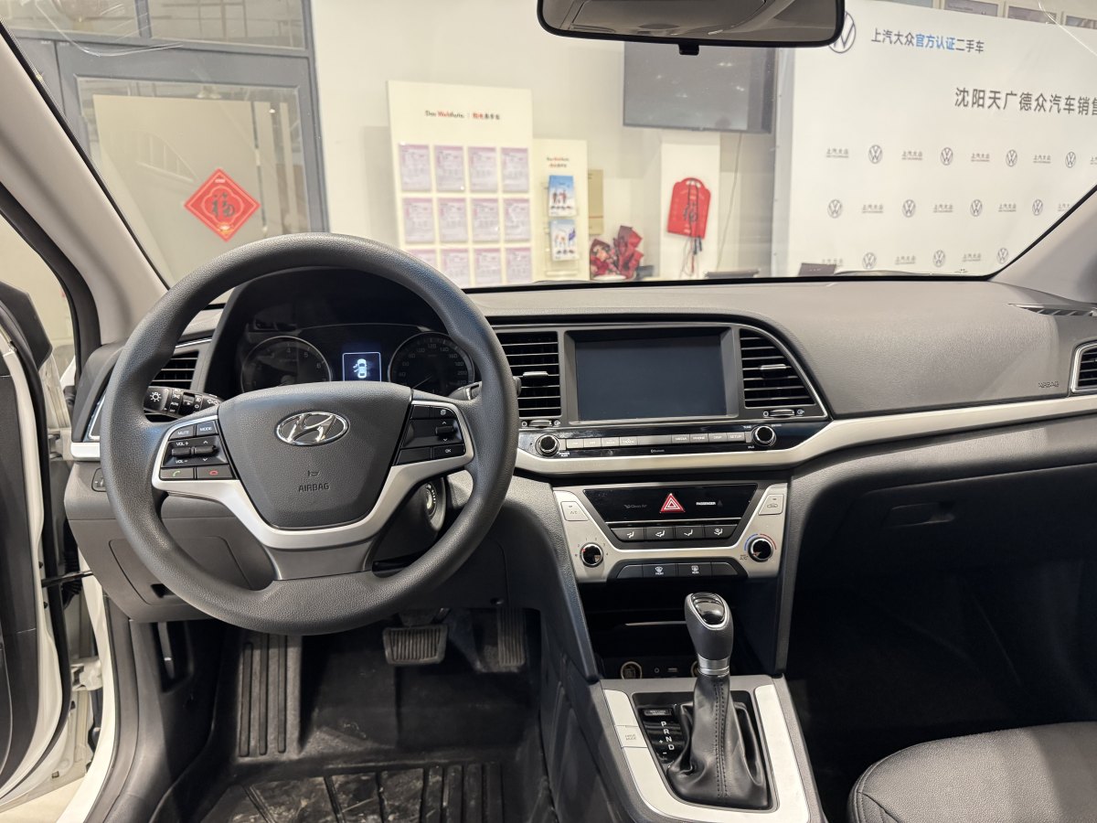 現(xiàn)代 領(lǐng)動(dòng)  2016款 1.6L 自動(dòng)智炫?精英型圖片
