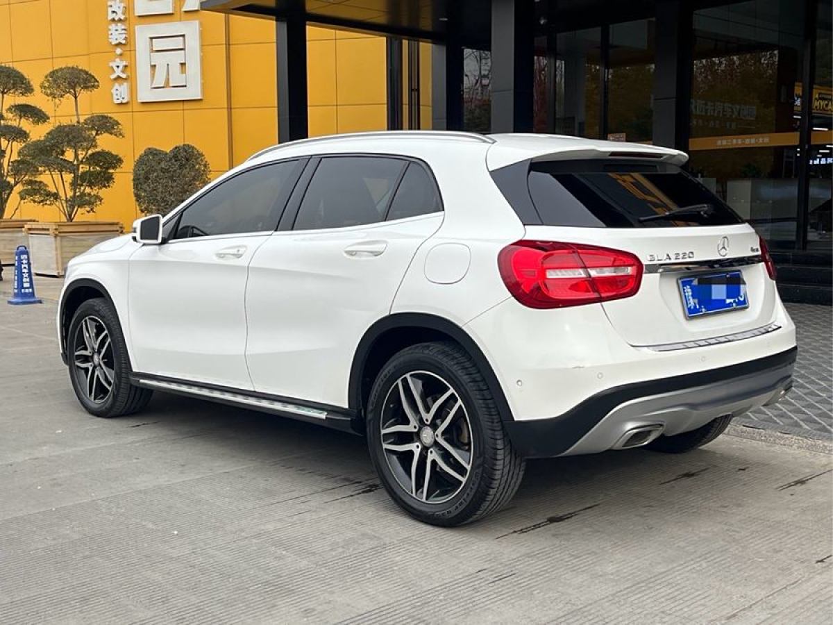 奔馳 奔馳GLA  2015款 GLA 220 4MATIC 時尚型圖片