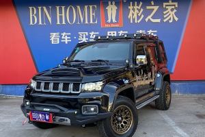 BJ40 北京 2.0T 自動(dòng)四驅(qū)城市獵人版?zhèn)b客型