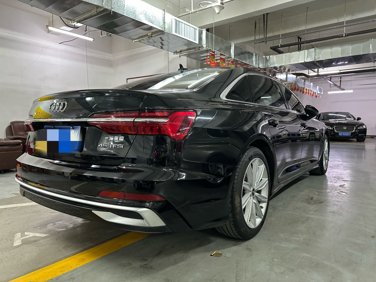 奧迪 奧迪A6L  2023款 改款 45 TFSI 臻選動感型圖片