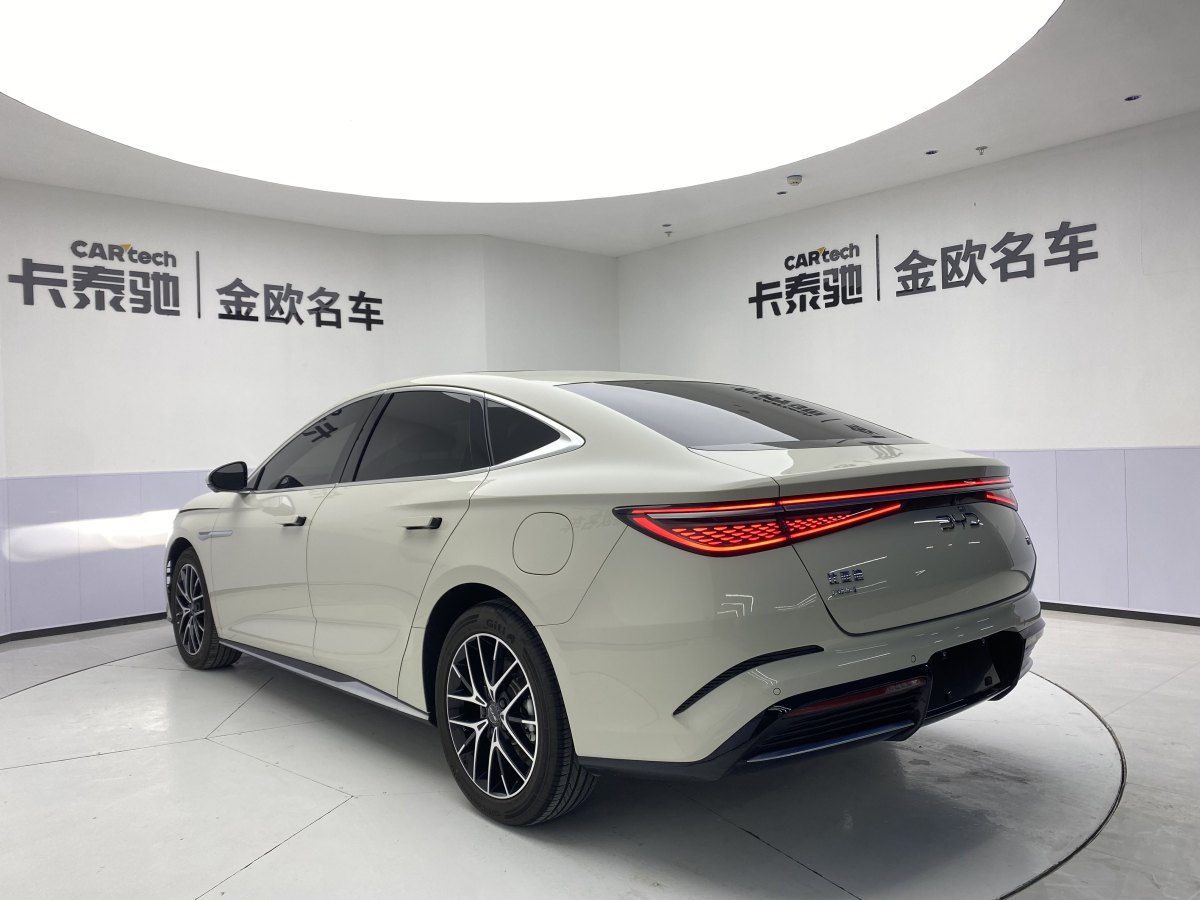 比亞迪 海豹  2023款 DM-i 1.5L 121km 尊貴型圖片