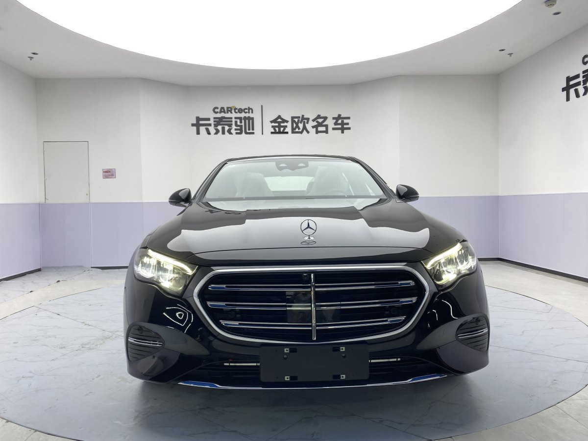 奔驰 奔驰E级  2019款 改款 E 300 L 豪华型图片