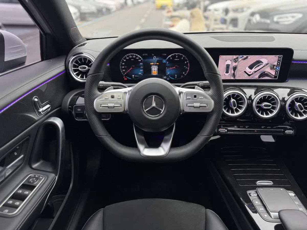 奔馳 奔馳A級  2021款 A 200 L 運動轎車時尚型圖片