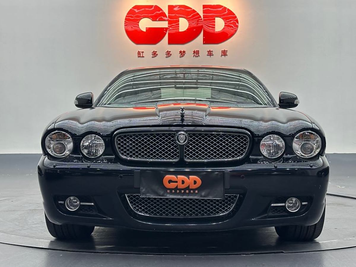 捷豹 XJ  2007款 XJ6L 3.0皇家加長版圖片