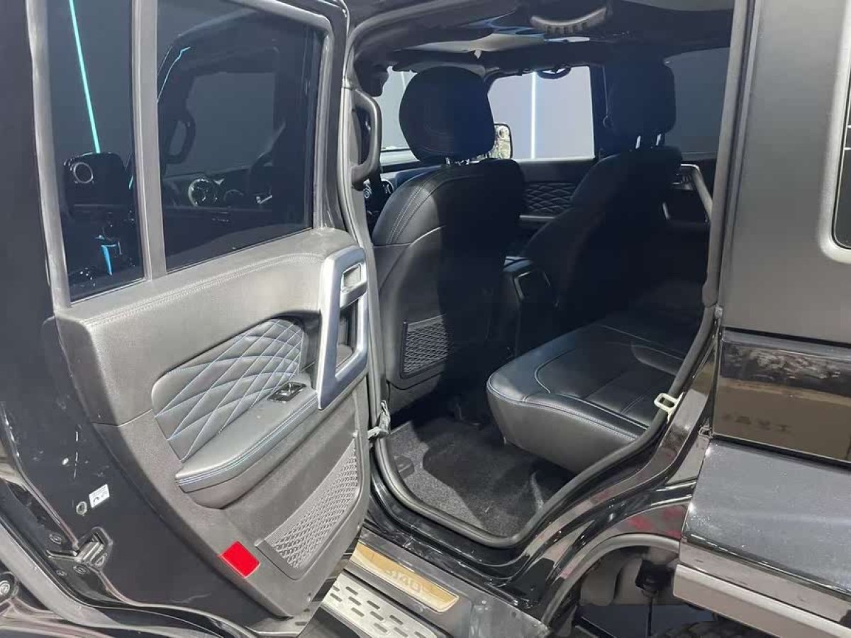 北京 BJ40  2019款  PLUS 2.3T 自動四驅(qū)尊享版 國VI圖片