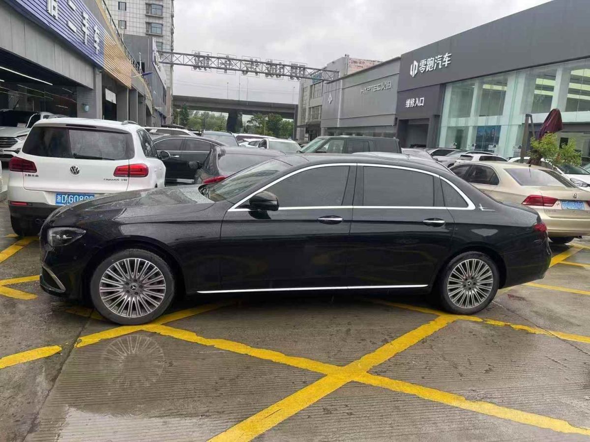 奔馳 奔馳E級(jí)  2022款 E 300 L 豪華型圖片