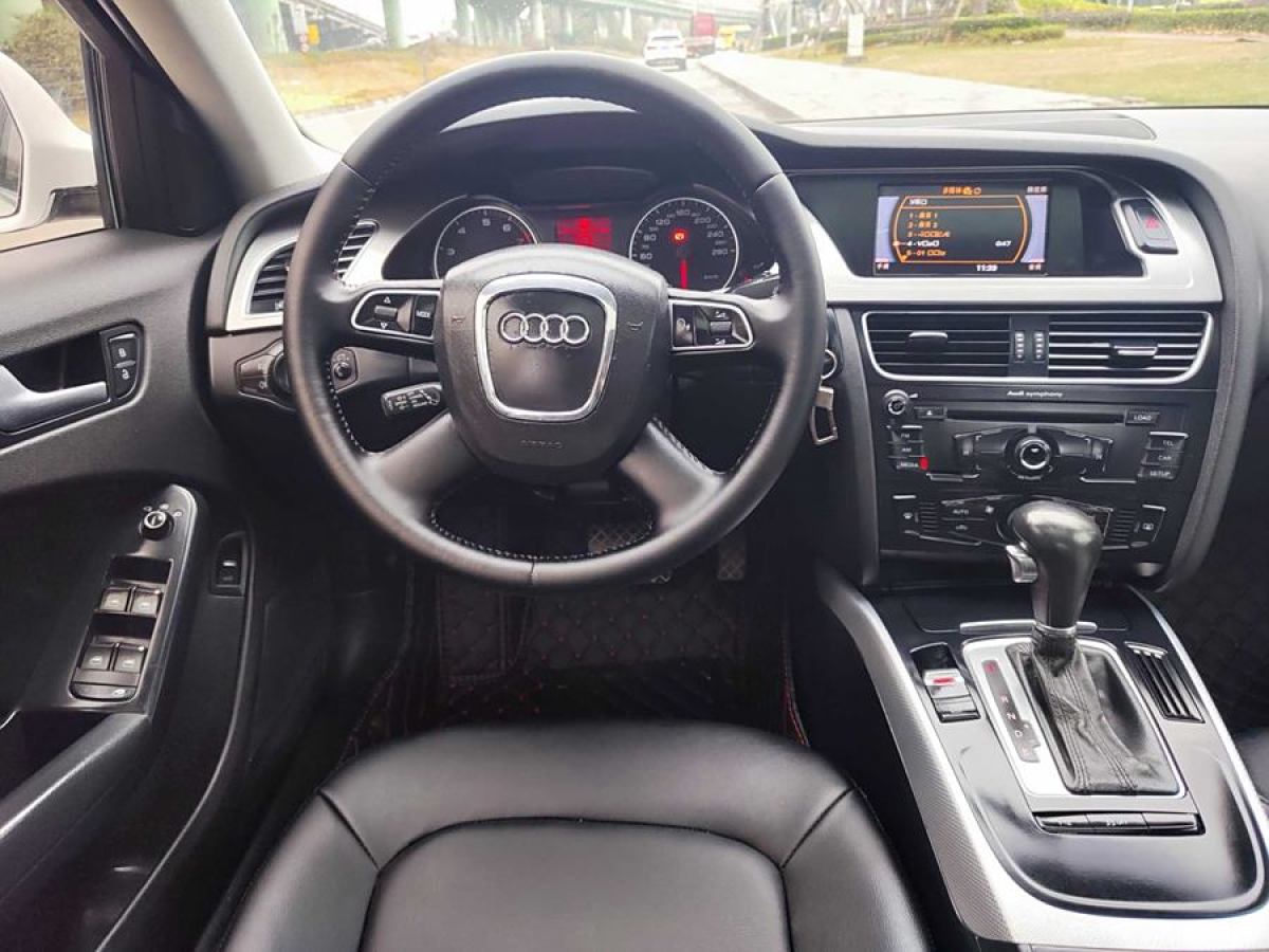 奧迪 奧迪A4L  2012款 2.0 TFSI 自動標準型圖片