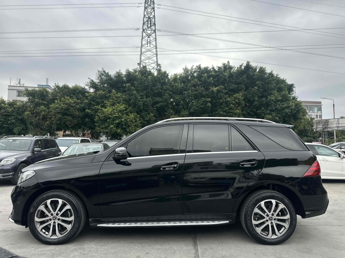 奔馳 奔馳GLE  2017款 GLE 320 4MATIC 動(dòng)感型圖片