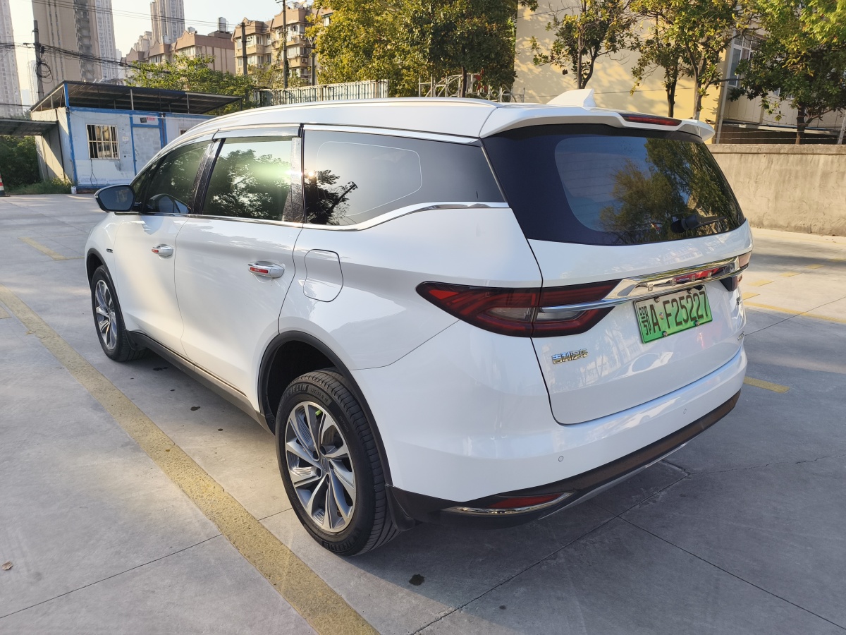 2019年4月吉利 嘉際新能源  2019款 1.5TD PHEV 耀享型