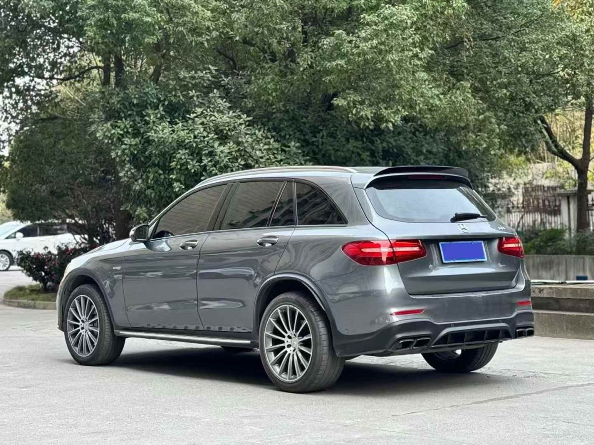 奔馳 奔馳A級  2019款  A 220 L 4MATIC 運動轎車圖片