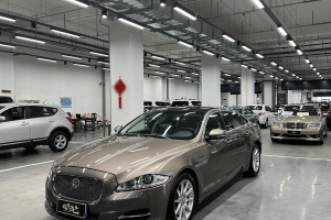 XJ 捷豹 XJL 2.0T 两驱典雅商务版