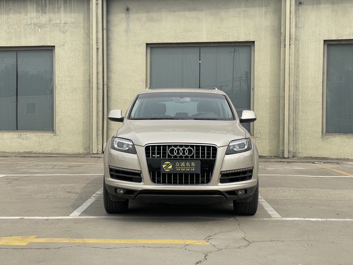 奧迪 奧迪Q7  2013款 35 TFSI 進(jìn)取型圖片