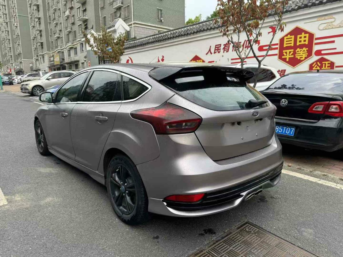 福特 ?？怂? 2016款 2.3T RS 賽道版圖片