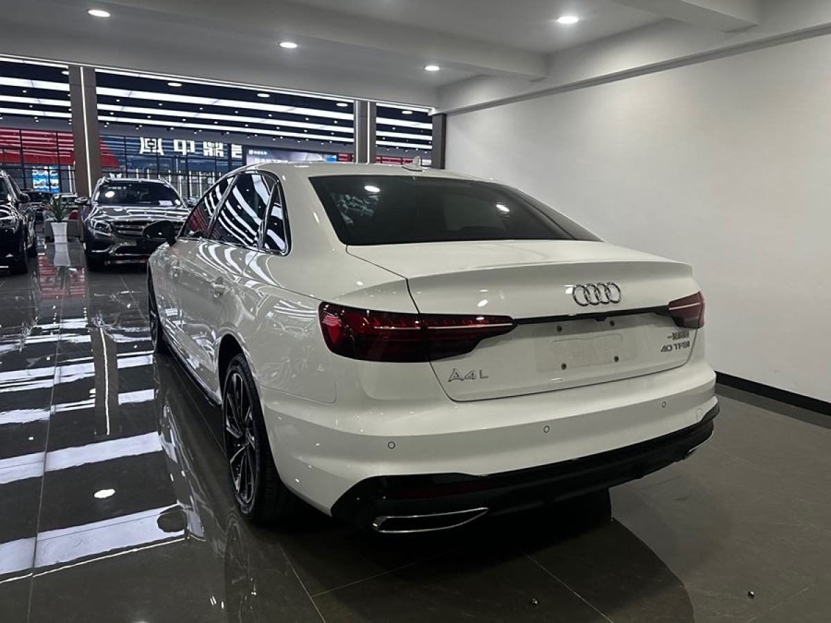 奧迪 奧迪A4L  2023款 40 TFSI 時尚動感型圖片