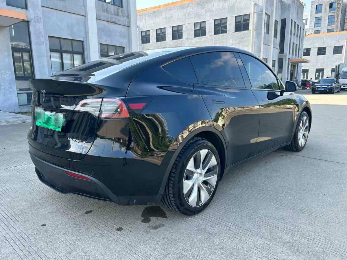 特斯拉 Model S  2023款 三電機(jī)全輪驅(qū)動(dòng) Plaid版圖片