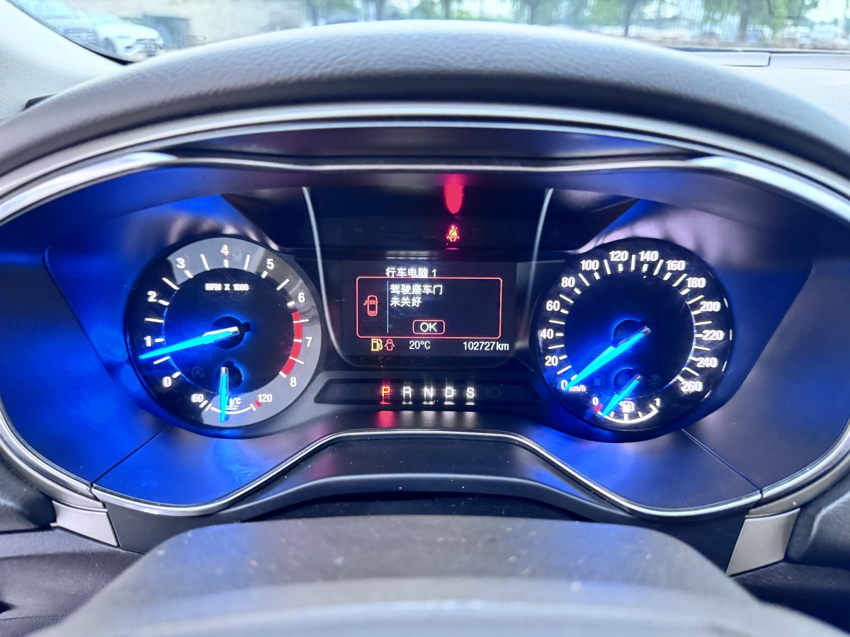 福特 蒙迪歐  2013款 2.0L GTDi200時(shí)尚型圖片