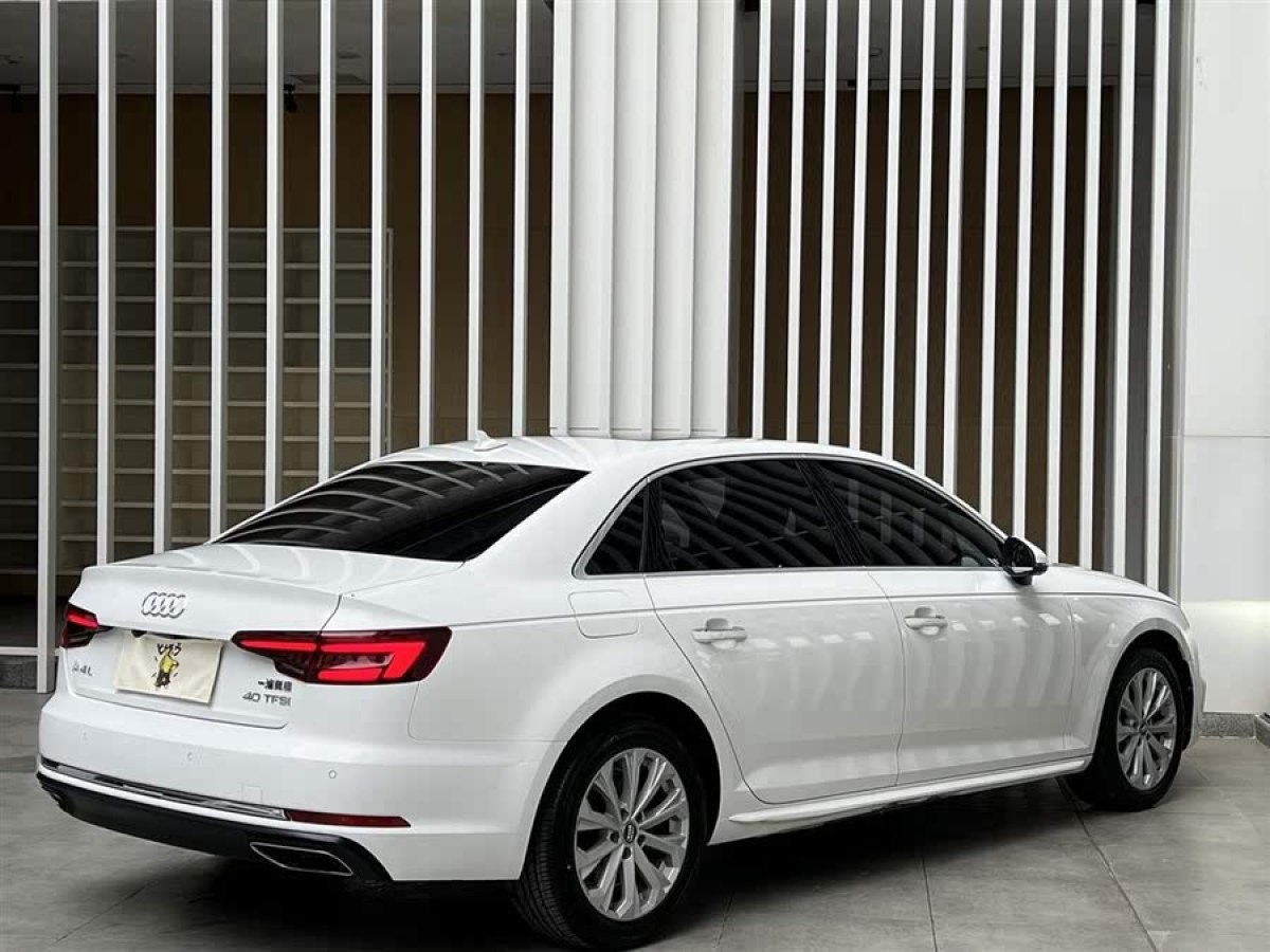 奧迪 奧迪A4L  2019款 40 TFSI 進(jìn)取型 國(guó)VI圖片