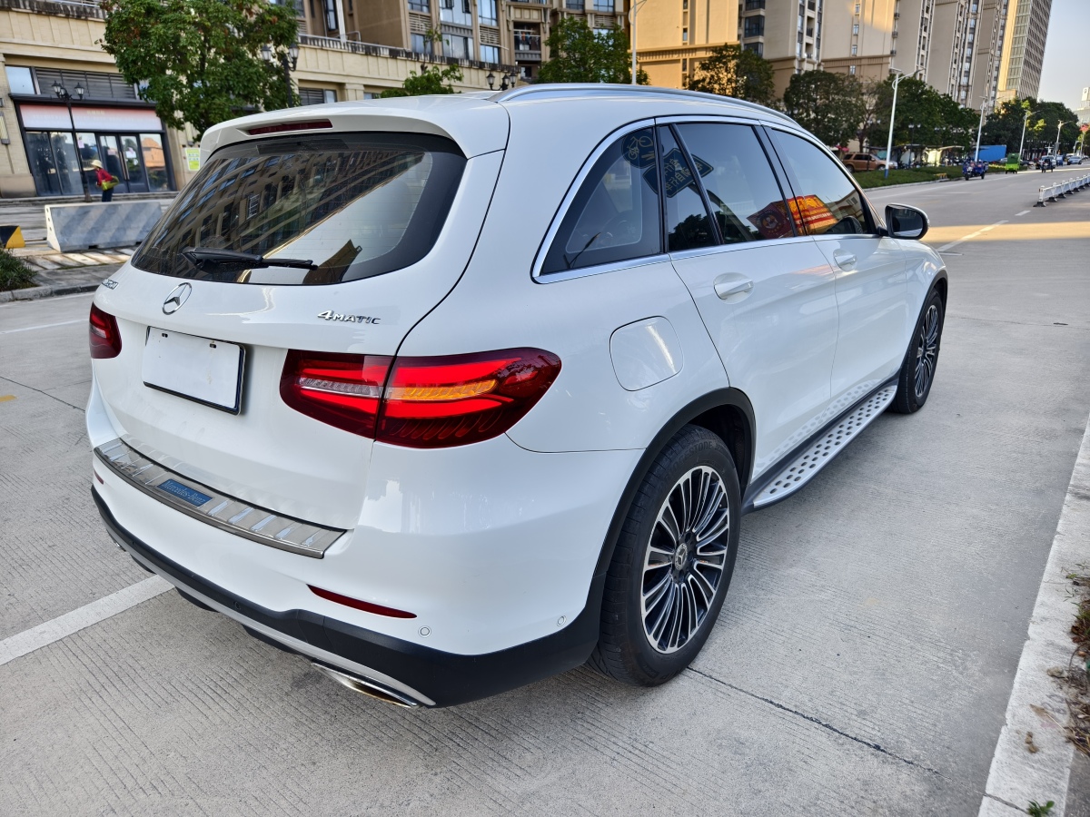 奔馳 奔馳GLC  2018款 改款 GLC 260 4MATIC 動感型圖片