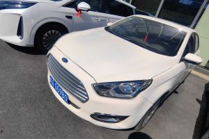 途睿歐 福特 2.0T 手動(dòng)精睿版