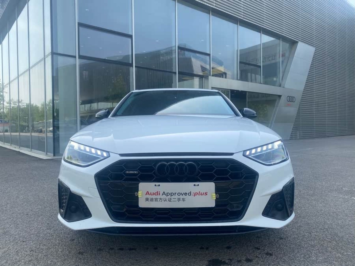 奧迪 奧迪A4L  2022款 40 TFSI 豪華動感型圖片