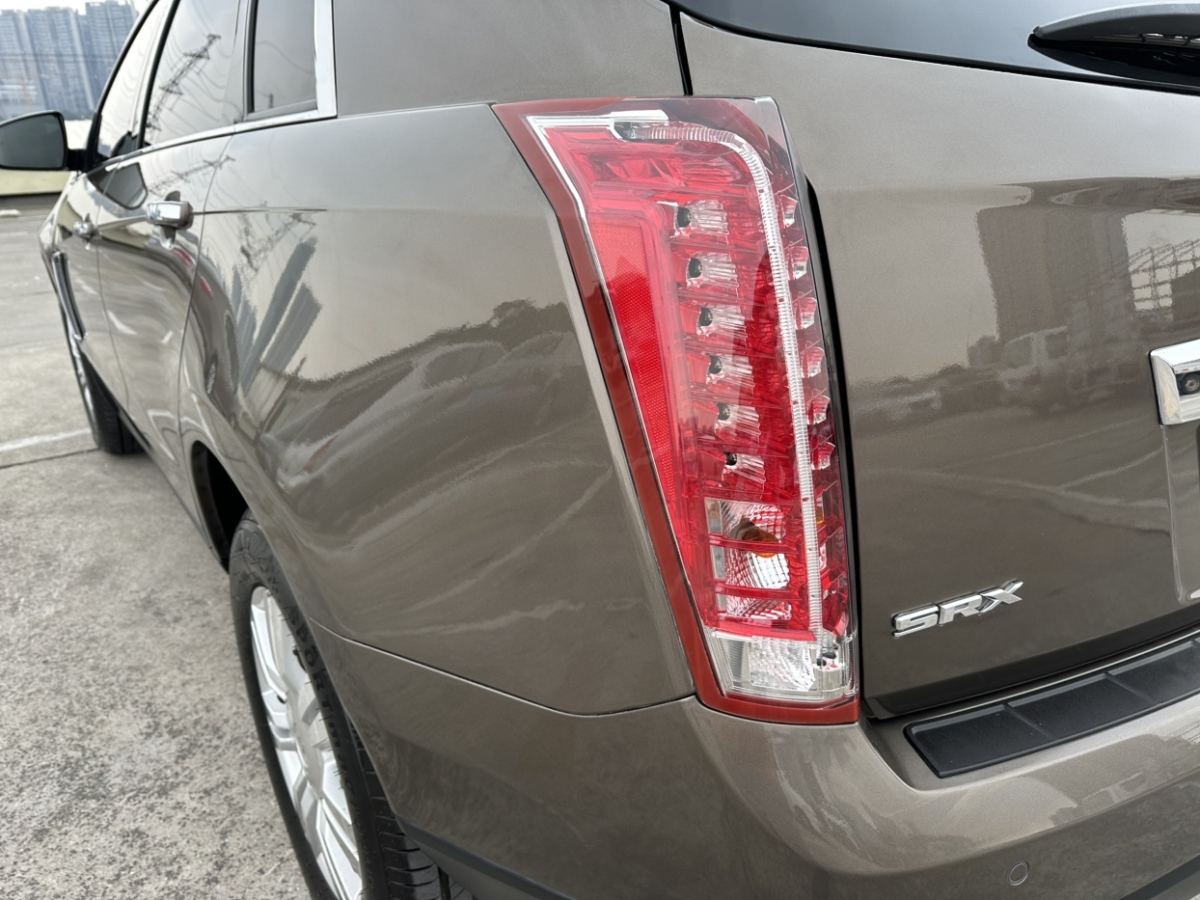 凱迪拉克 SRX  2015款 3.0L 精英型圖片