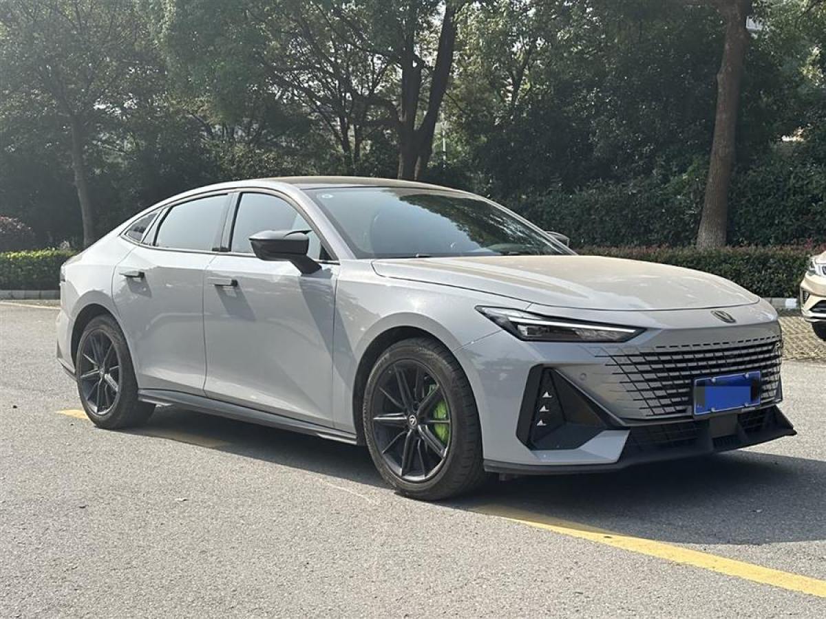 長(zhǎng)安 長(zhǎng)安UNI-V  2022款 1.5T 卓越型圖片