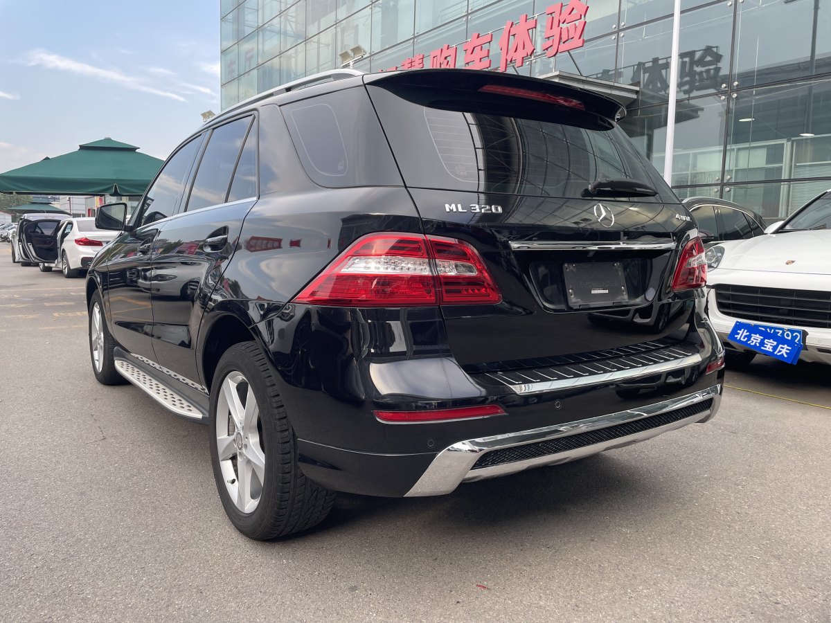 2014年5月奔馳 奔馳M級  2014款 ML 320 4MATIC