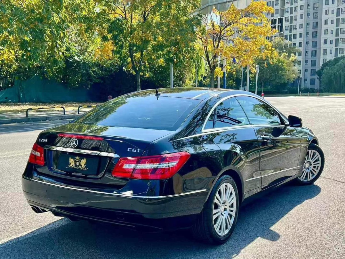 奔驰 奔驰E级  2010款 E 260 L CGI优雅型图片