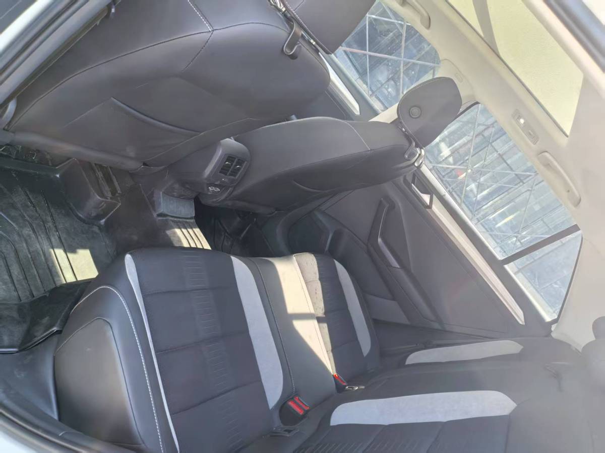 大眾 T-ROC探歌  2022款 280TSI DSG兩驅(qū)精英PLUS圖片