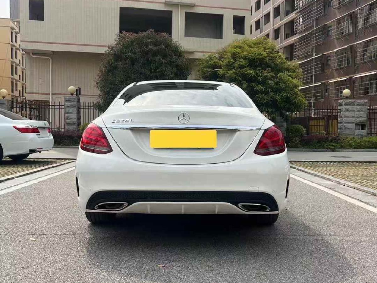 奔馳 威霆  2018款 2.0T 商務(wù)版圖片
