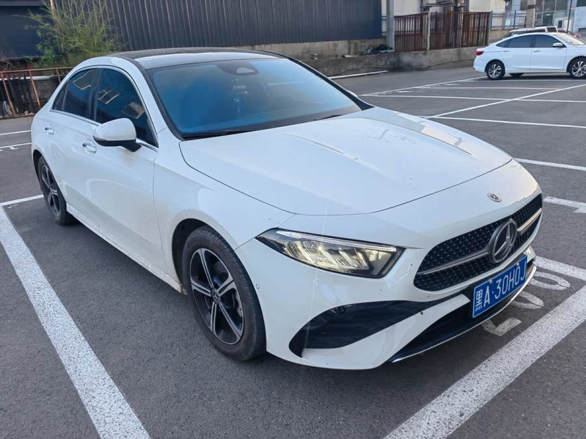 奔馳 奔馳A級  2023款 A 200 L 時尚型圖片