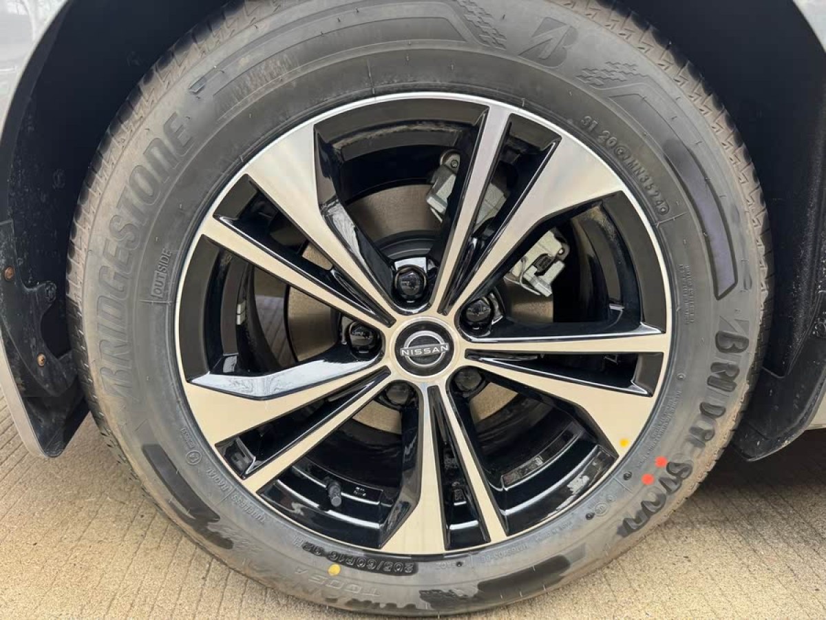 日產(chǎn) 軒逸  2023款 改款 1.6L CVT悅享版圖片