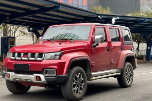 BJ40 北京 2.0T 自動四驅(qū)城市獵人版?zhèn)b客型